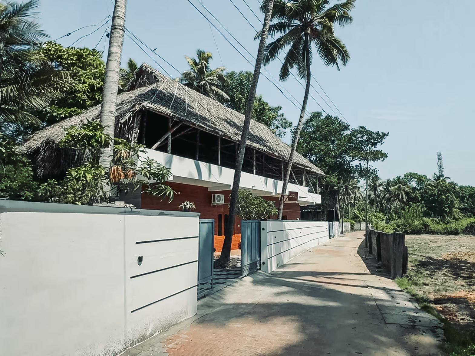 Kuma Surf House