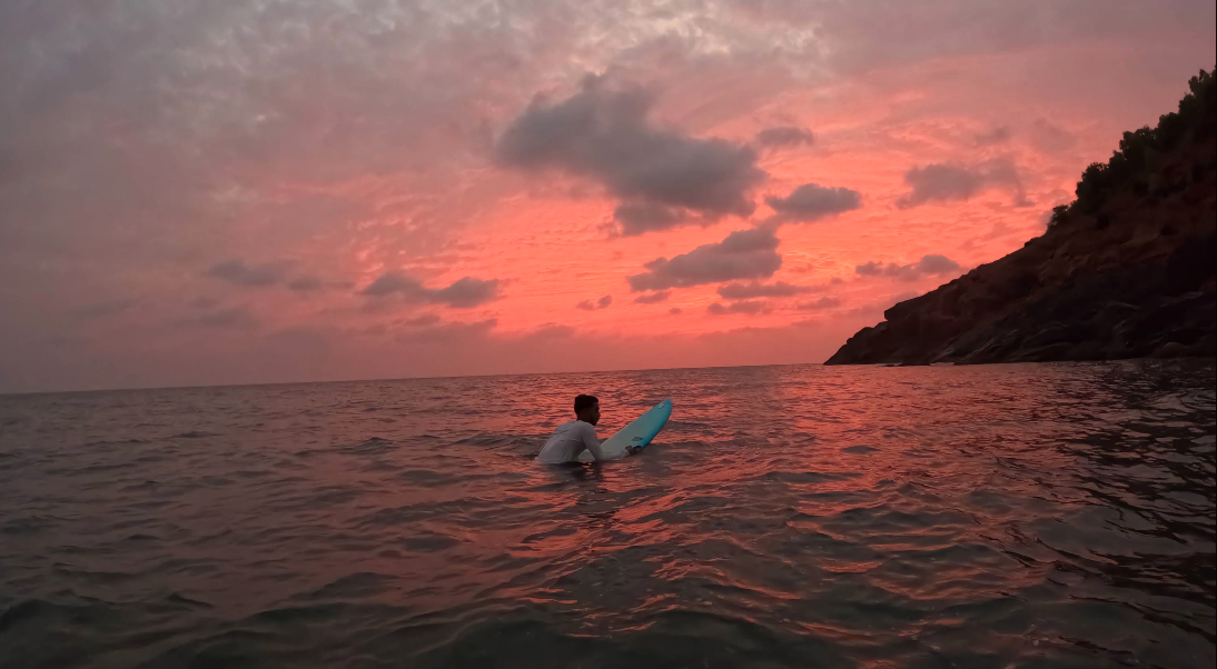Paddle Tribe Surf Club
